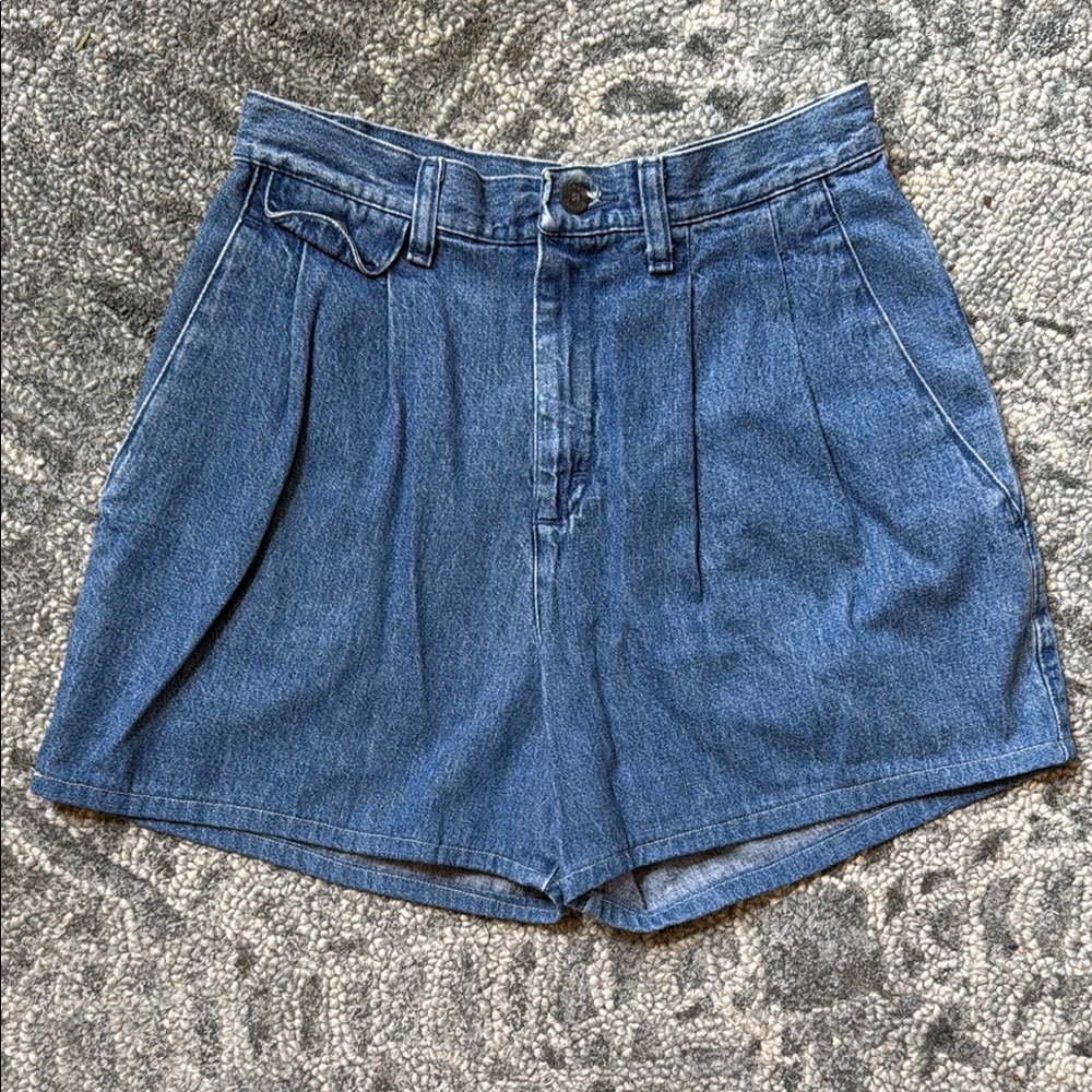Adorable vintage Lee Blue Jean High-Waisted Pleated shorts sz Small